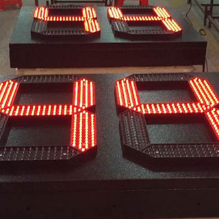 24 Inch LED Counter Display